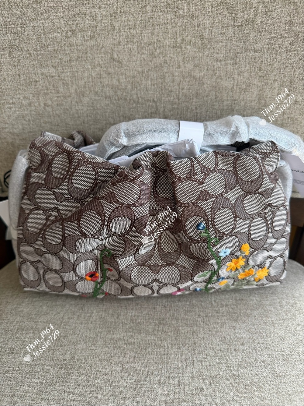 NWT！COACH Faye Shoulder Bag In Signature Jacquard With Floral Embroidery（CDZ02）
